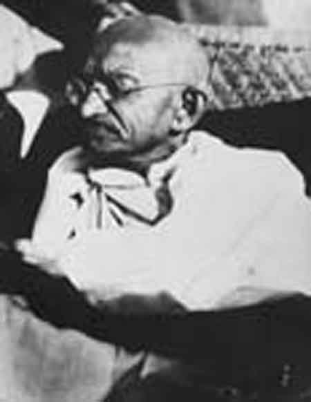 A photograph of Gandhiji at Noakhali, 1947.jpg
